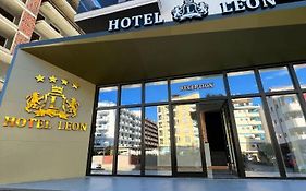 Hotel LEON - Beach Front